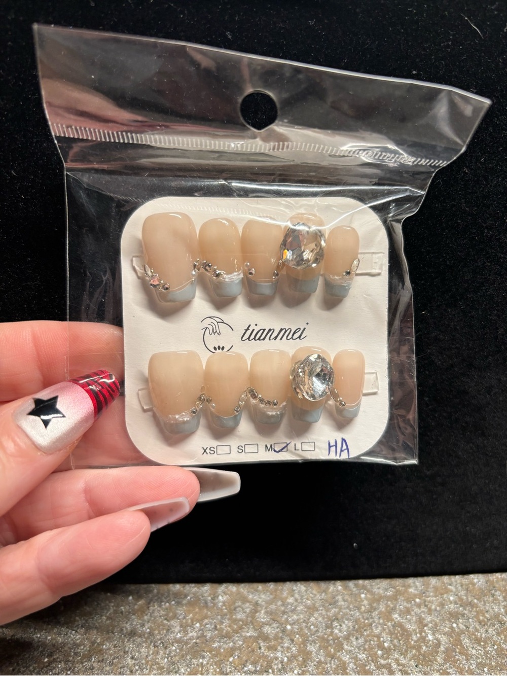 Tianmei Nude Press-On Nails with Silver Tips & Crystal Accent